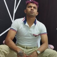 Live sex webcam photo for dereck_macai #277241360