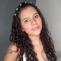 Live sex webcam photo for dinaia_gomez #277326401