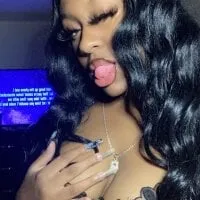 Live sex webcam photo for divinitysdesires #278080850