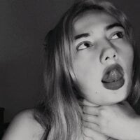 Live sex webcam photo for donita1 #277088996