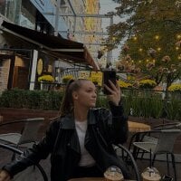 Live sex webcam photo for doraXKitty #276747595