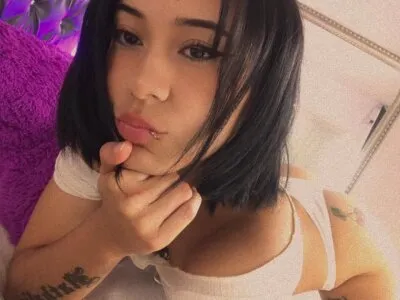 Live sex webcam photo for dreams_squirts_ #275523779