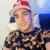 Live sex webcam photo for edwardcullen1 #276216197