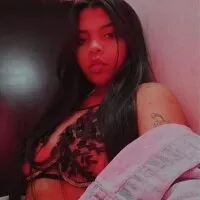 Live sex webcam photo for eemma1_ #275973701