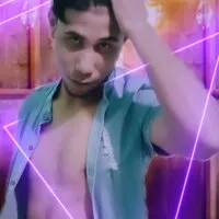 Live sex webcam photo for ellechozo #275952791