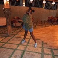 Live sex webcam photo for elsamuffin #277206084