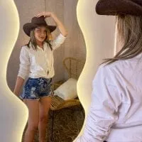 Live sex webcam photo for elu_foxx #277844293