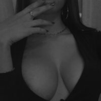 Live sex webcam photo for emiliqk #276231449