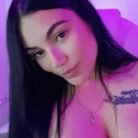 Live sex webcam photo for emma_chamss #277270644