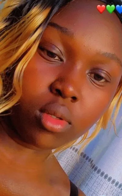 Live sex webcam photo for empress_bree #275429612