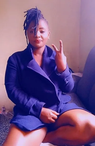 Live sex webcam photo for ephy0 #275540986