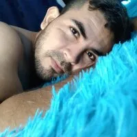 Live sex webcam photo for erick_hot1 #275975175