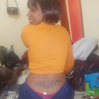 Live sex webcam photo for ever_hnypus #275638947