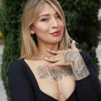 Live sex webcam photo for evye111 #276661286