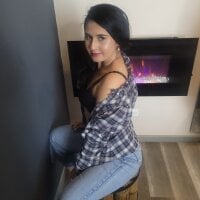 Live sex webcam photo for francheskaaa #277860646