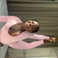 Live sex webcam photo for goddessmwenesii #277388589