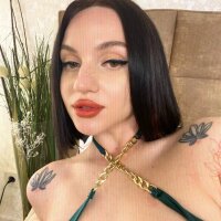 Live sex webcam photo for greenerika #275941798