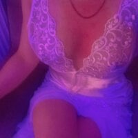 Live sex webcam photo for gulsennn #277839316