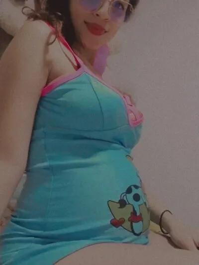 Live sex webcam photo for hannah__violett #275736994