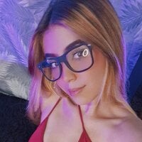 Live sex webcam photo for holly_hot01 #277230329
