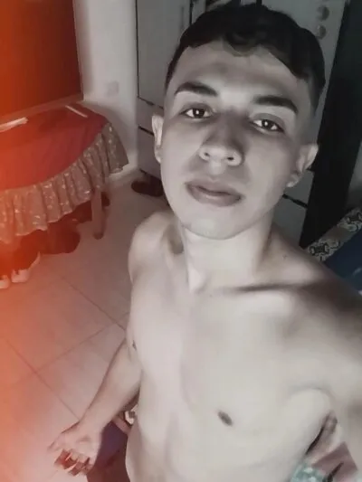 Live sex webcam photo for hot_cocks_extreme #275667547