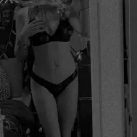 Live sex webcam photo for hottesttits #275930780