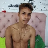 Live sex webcam photo for jacobo_black #277595688