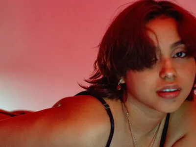 Live sex webcam photo for josu_and_vale #275711837