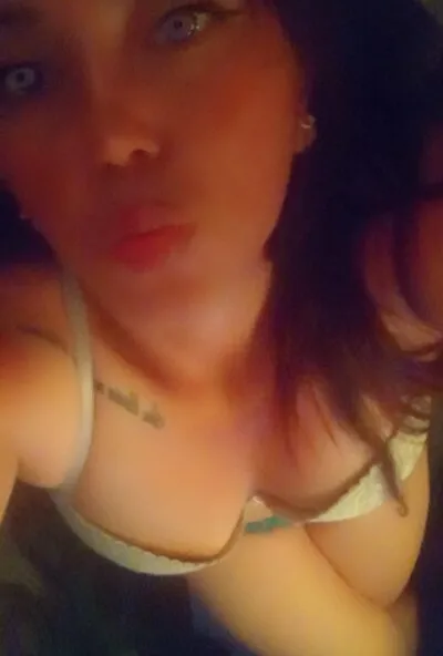 Live sex webcam photo for kandy_loue #275719357