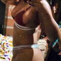 Live sex webcam photo for kaomii #277918574