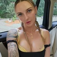 Live sex webcam photo for katievogue #276164097