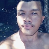 Live sex webcam photo for kevin__xl #277358633