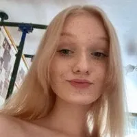 Live sex webcam photo for krstn_
