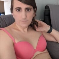 Live sex webcam photo for ladygirl002 #277597426