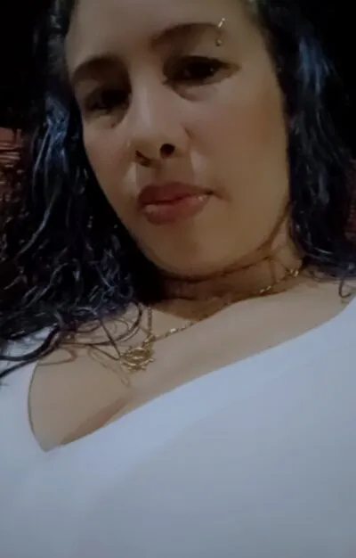 Live sex webcam photo for lakira_red #275650407