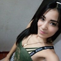 Live sex webcam photo for laura-51 #277506622