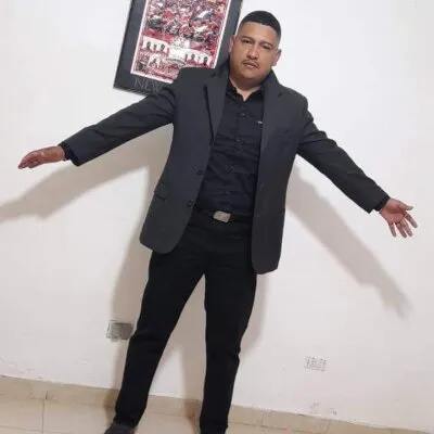 Live sex webcam photo for leon-jaramillo #275454452