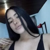 Live sex webcam photo for leslie_19 #277635447