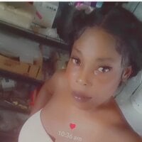 Live sex webcam photo for lexielonely-21 #277739261