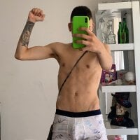 Live sex webcam photo for liamsexy01 #276788312