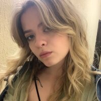 Live sex webcam photo for lola_littlebunny1 #276314555