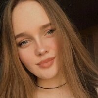 Live sex webcam photo for lola_santino #276058743