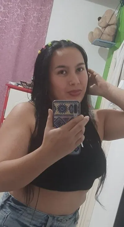 Live sex webcam photo for loren_212 #275441569