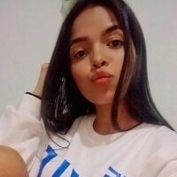 Live sex webcam photo for luanaks27 #276358614