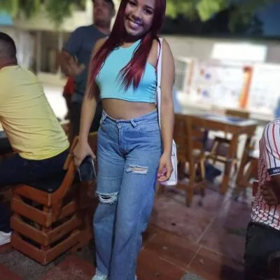 Live sex webcam photo for lui_lee06 #275635020