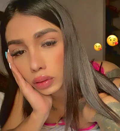 Live sex webcam photo for maddHerrera #275496488