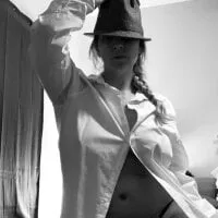 Live sex webcam photo for mandydancer #277232217