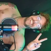 Live sex webcam photo for masterclouding_bros #277162893