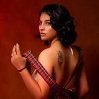 Live sex webcam photo for melany_eryn #276727821