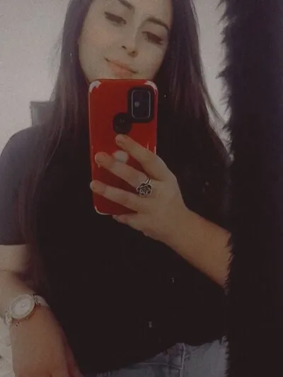 Live sex webcam photo for meli997 #275534789